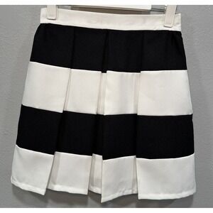 Freeway Mini Skirt Womens Size Small Black White Striped Pleated Zip Lining NWT